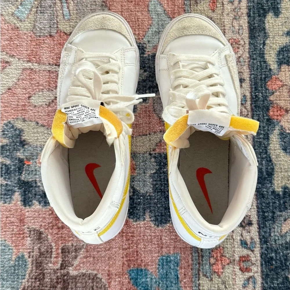 Nike Blazer Mid ‘77 Vintage Optic Yellow Swoosh High-Top Sneakers size 7 - Picture 2 of 7